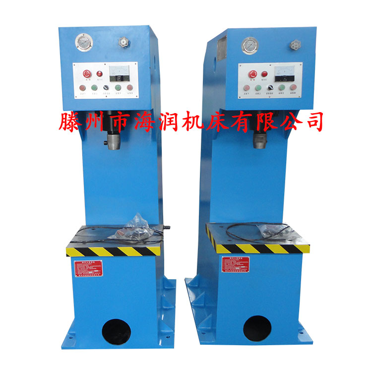 C型液壓機(jī)